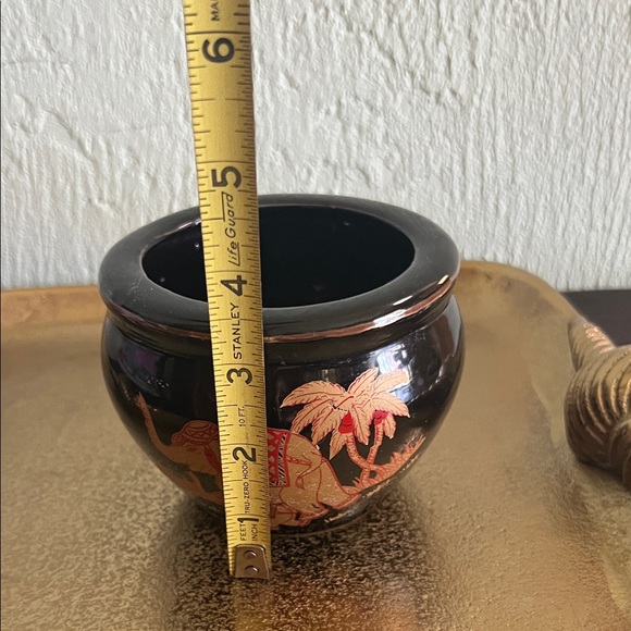 # 1188+ Black Ceramic Elephant Non Planter. - Picture 5 of 6